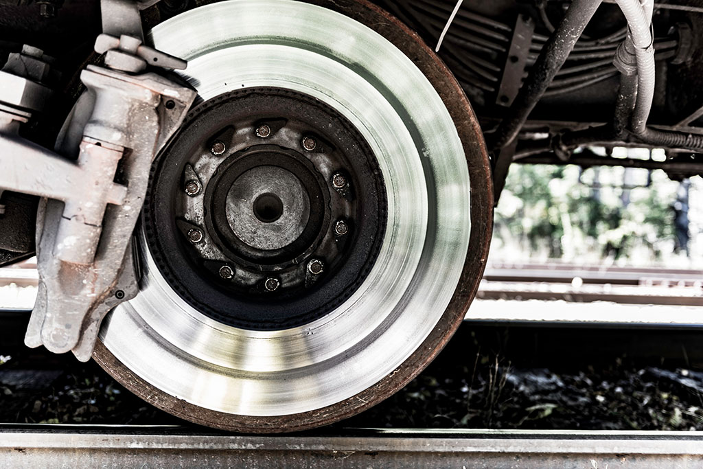 Das Testen der Bremsleistung ist notwendig für die Zulassung der Schienenfahrzeuge